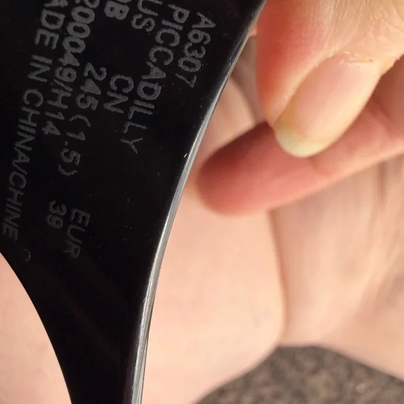 Coach Sandals Thong T-Strap Rubber Piccadilly Signature Logo Women Black Sz 8 - Picture 9 of 9